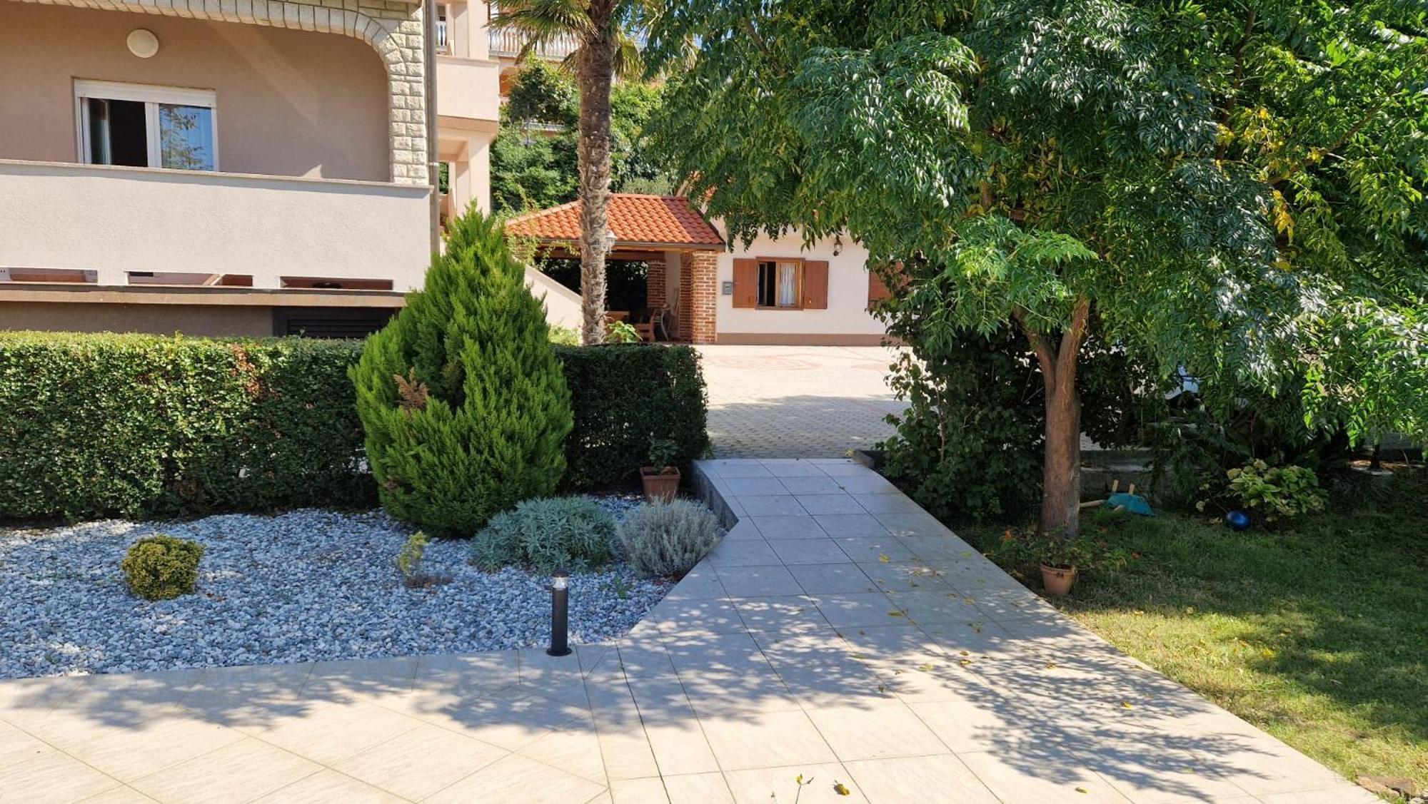 Apartments Renata Banjol Exterior photo